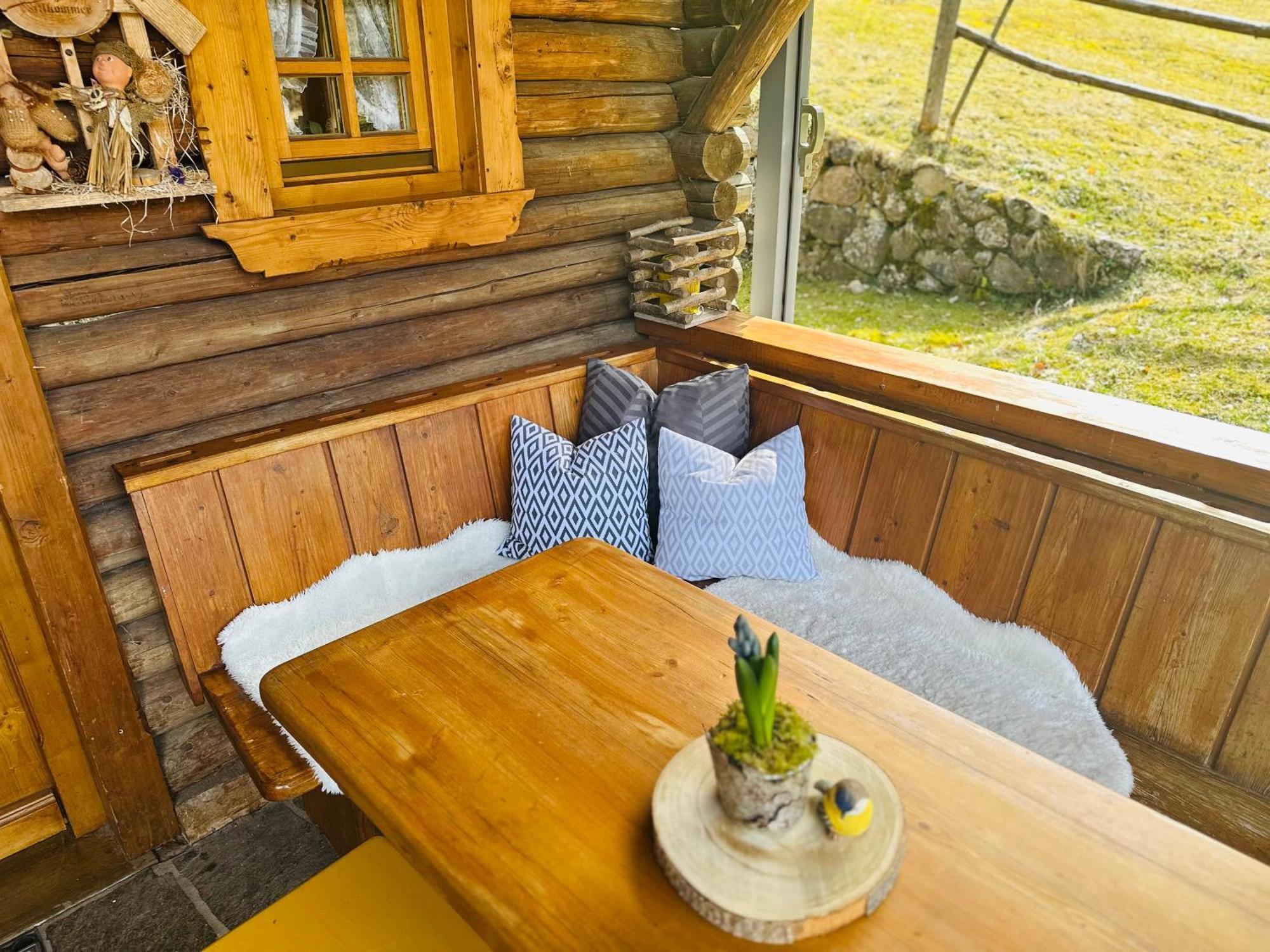 Almbruennerl Die Almhuette Auf Der Raffner Alm Ruhpolding Kültér fotó